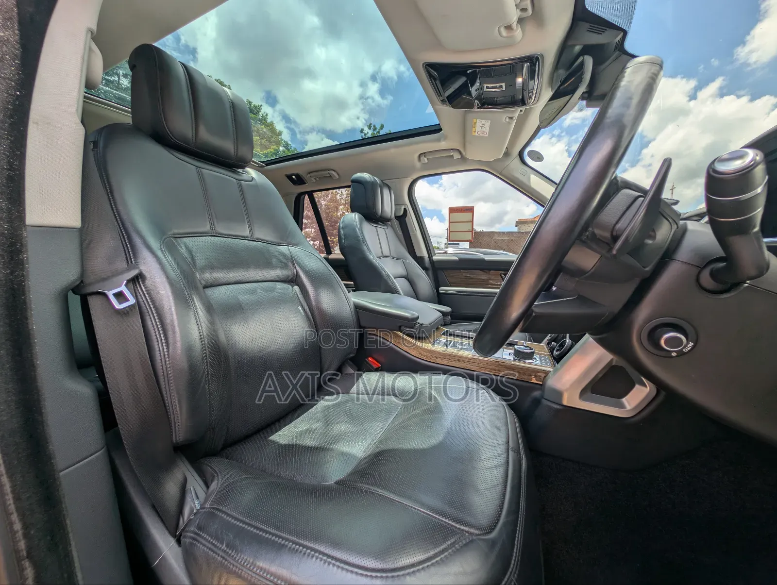 Land Rover Range Rover Vogue 2019 White