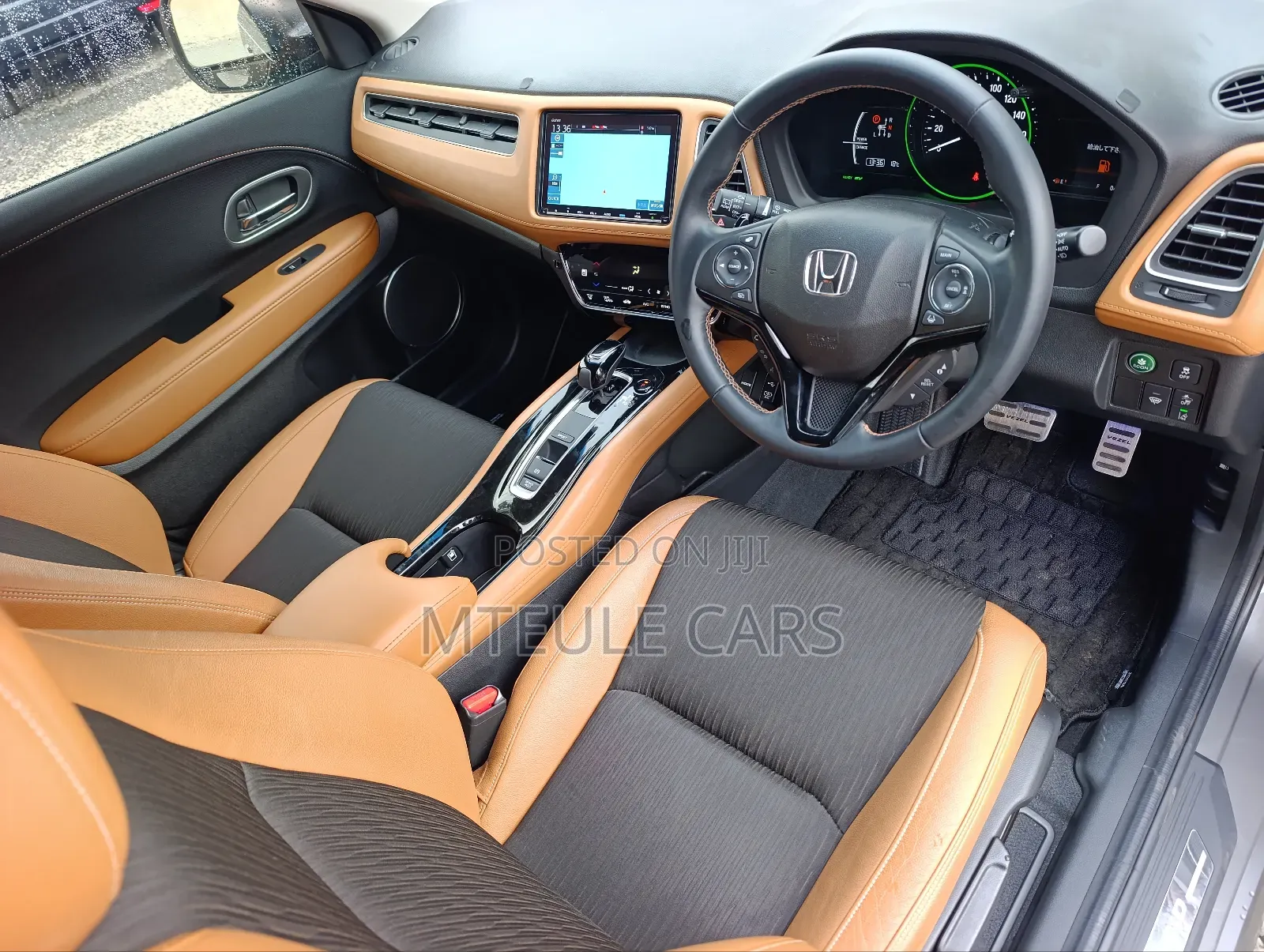 Honda Vezel 2020 Gold