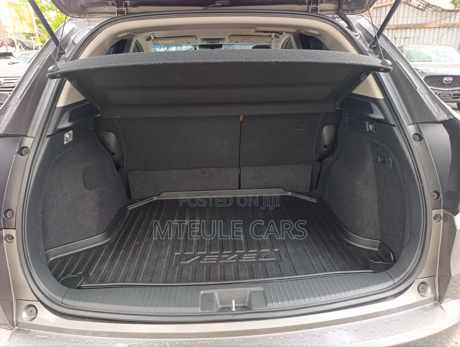 Honda Vezel 2020 Gold