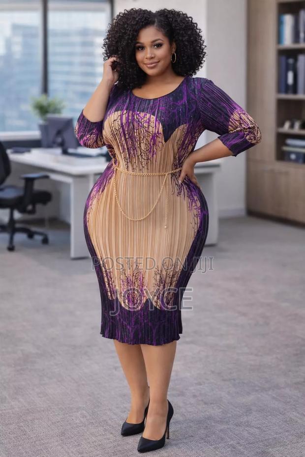 Pleated Bodycon Midi Dress - thumbnail 4