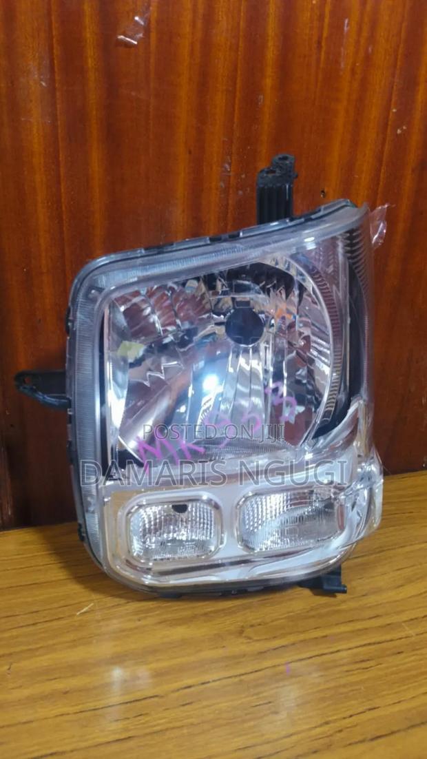 Suzuki Every Headlight 2017-2018 - thumbnail 2