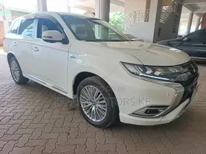 Mitsubishi Outlander 2.4 PHEV AWD 2019 White