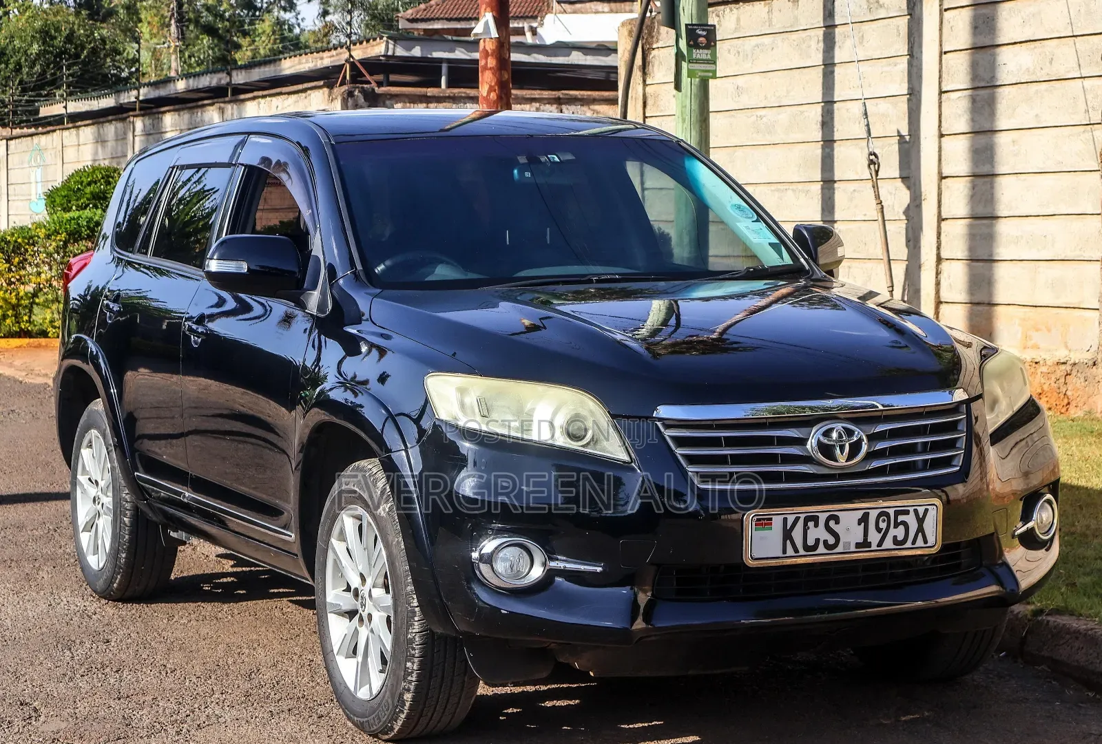 Toyota Vanguard 2011 Black