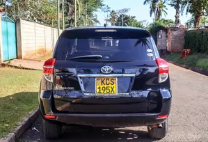 Toyota Vanguard 2011 Black