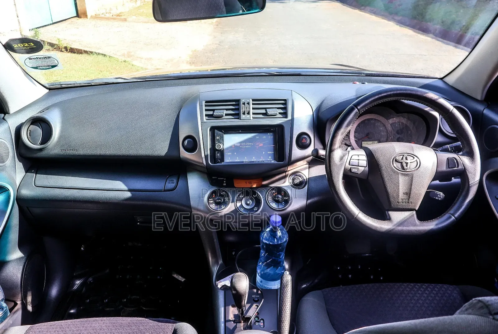 Toyota Vanguard 2011 Black