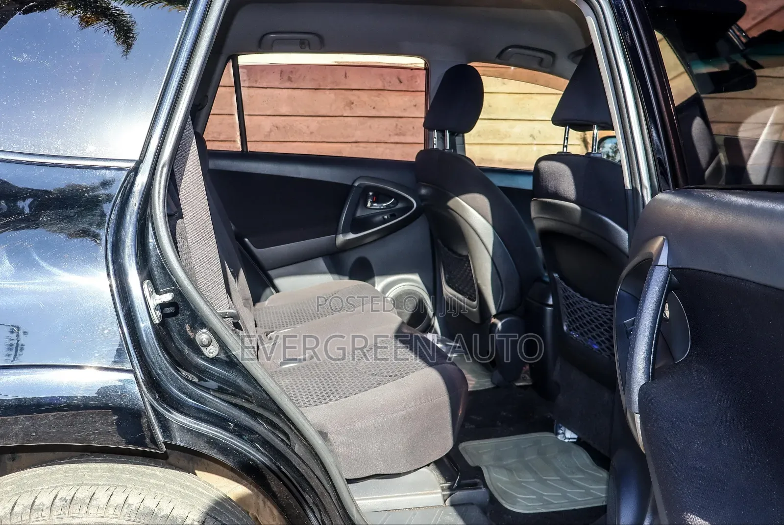 Toyota Vanguard 2011 Black