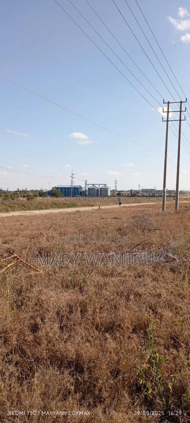 50/100 Plot Available for Sale