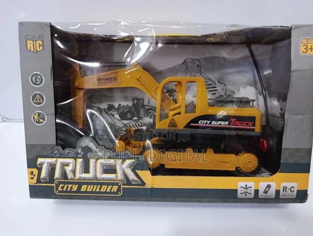 Remote Car Excavator.
Battery Operated. - thumbnail 2