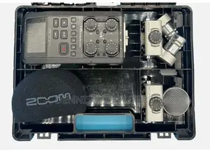 Zoom H6 All Black 6-input / 6-track Portable Handy Recorder With
