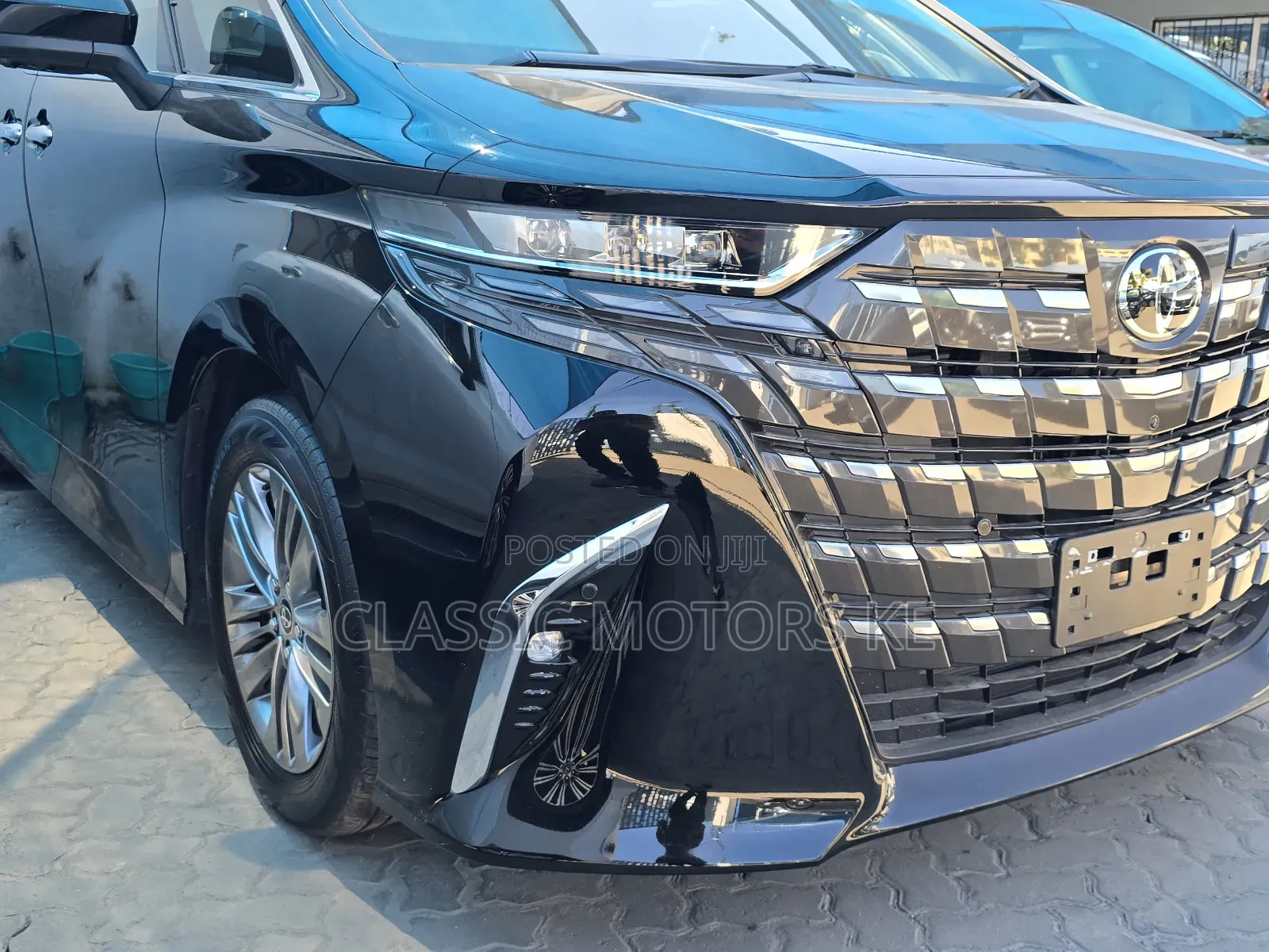 Toyota Alphard 2.4 Petrol AWD 2024 Black