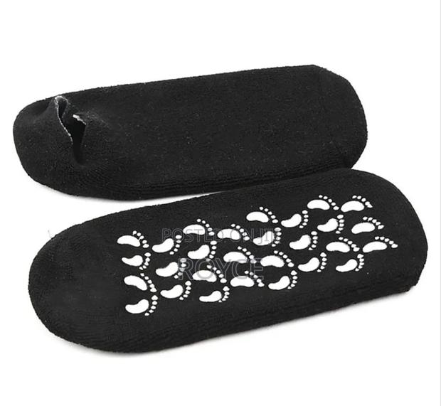 Moisturizing Gel Socks - thumbnail 2