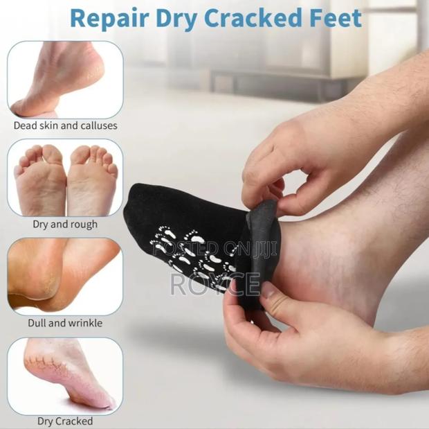 Moisturizing Gel Socks - thumbnail 4