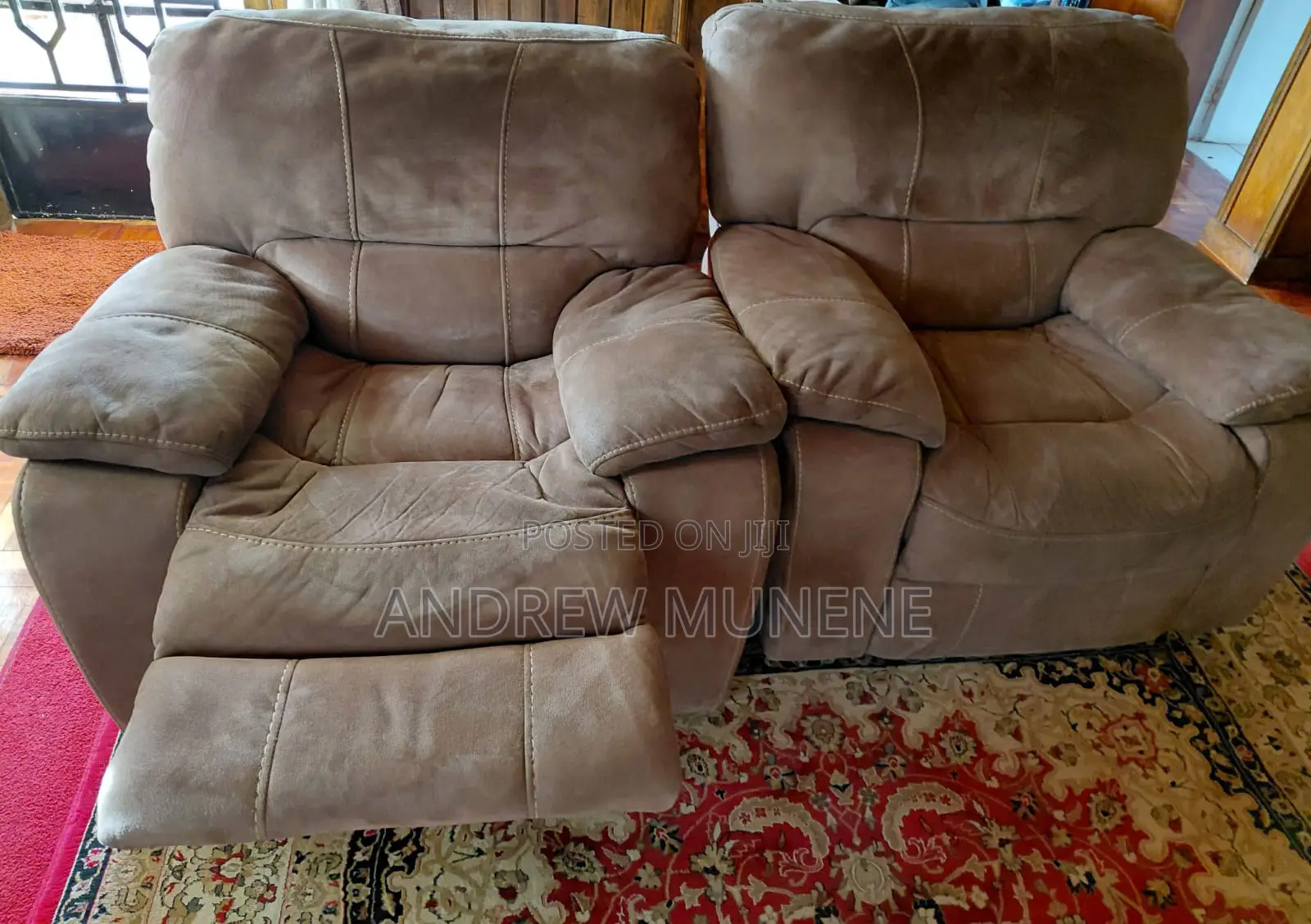 5 Seater Sofa Set With Recliner