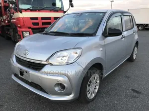 Toyota Passo 2020 Silver