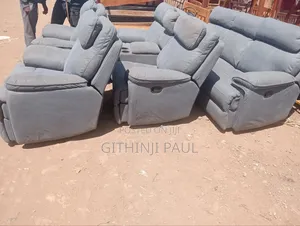 Selling Recliner 7 Seater Sofa Set