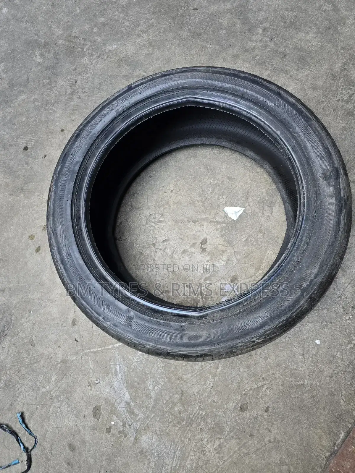 245 /45 R18 Firestone Tyres (Japan)
