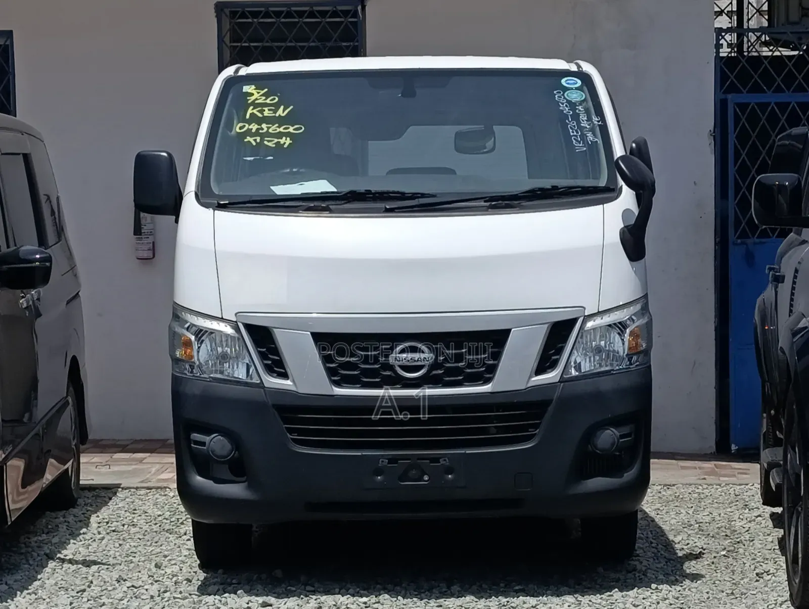 Nissan Caravan (Urvan) 2019 White