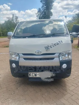 Toyota HiAce 2013 White