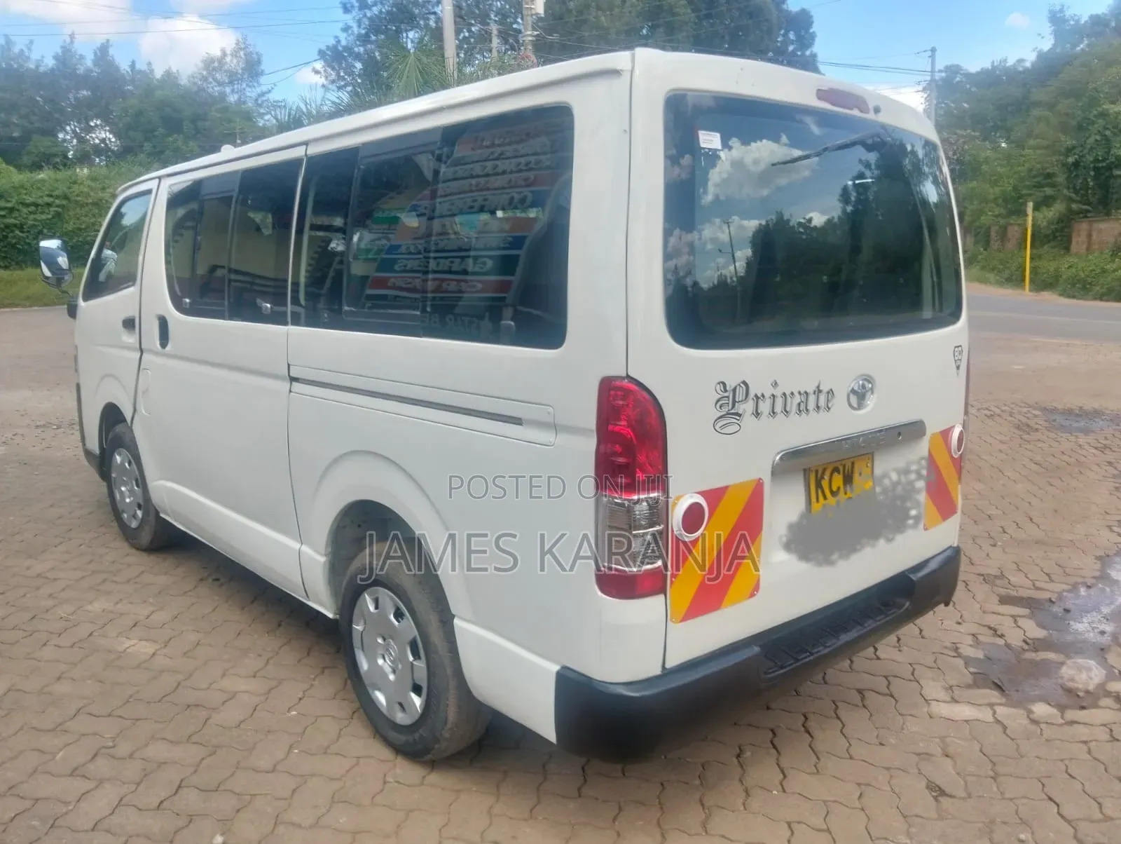 Toyota HiAce 2013 White