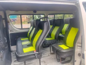 Toyota HiAce 2013 White