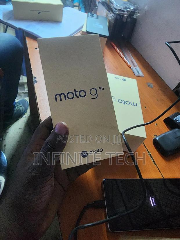 New Motorola Moto G55 256 GB Black - main view