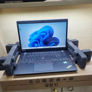 New Laptop Lenovo ThinkPad X390 16GB Intel Core i5 SSD 256GB