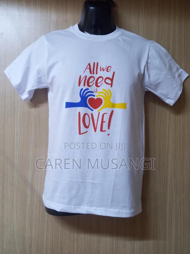 Classic Branded White T-Shirts in Bulk - thumbnail 2