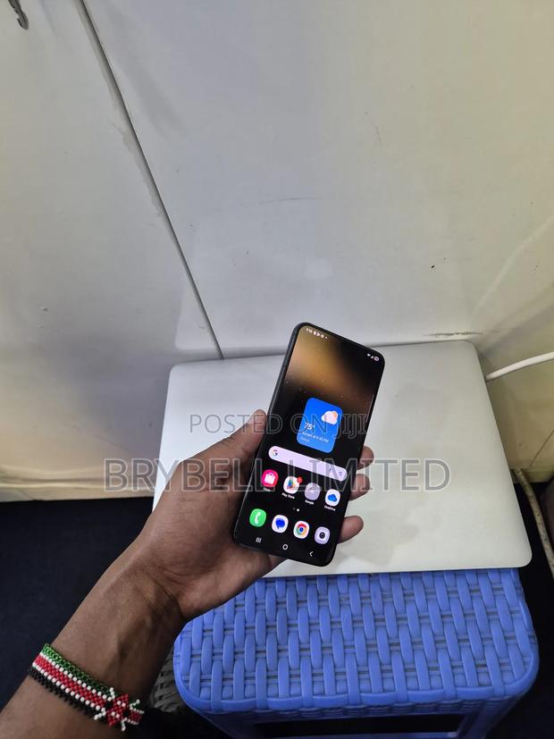 Samsung Galaxy S22+ 5G 256 GB Black - thumbnail 2