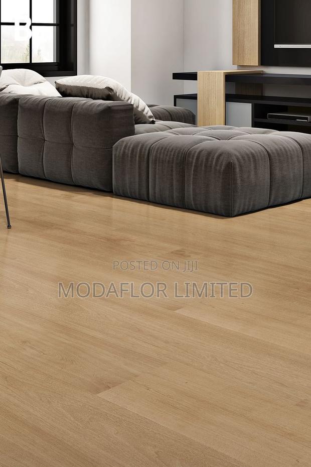 Laminate Floor Planks for Home, Office and Indoor Floor Upgrade