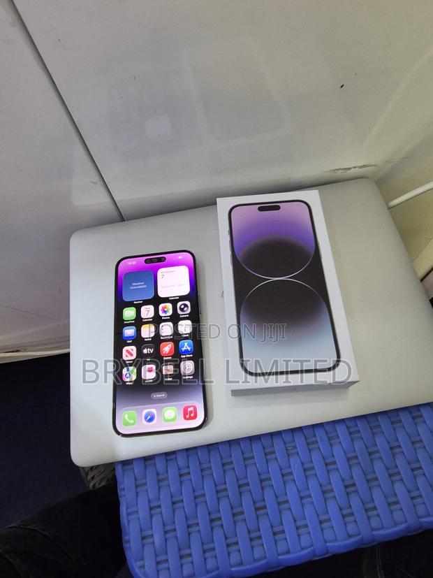 Apple iPhone 14 Pro Max 256 GB Purple - main view