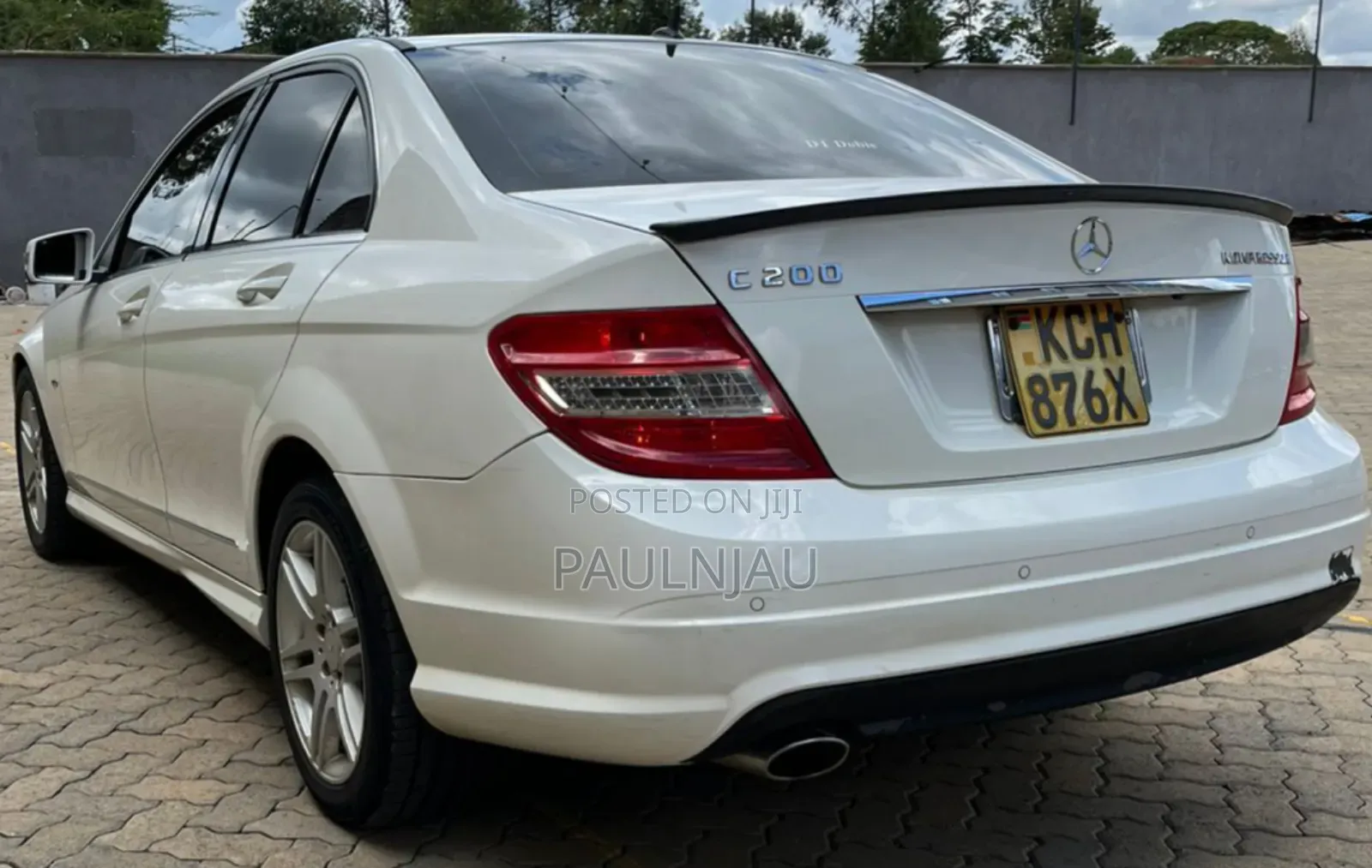 Mercedes-Benz C200 2009 White