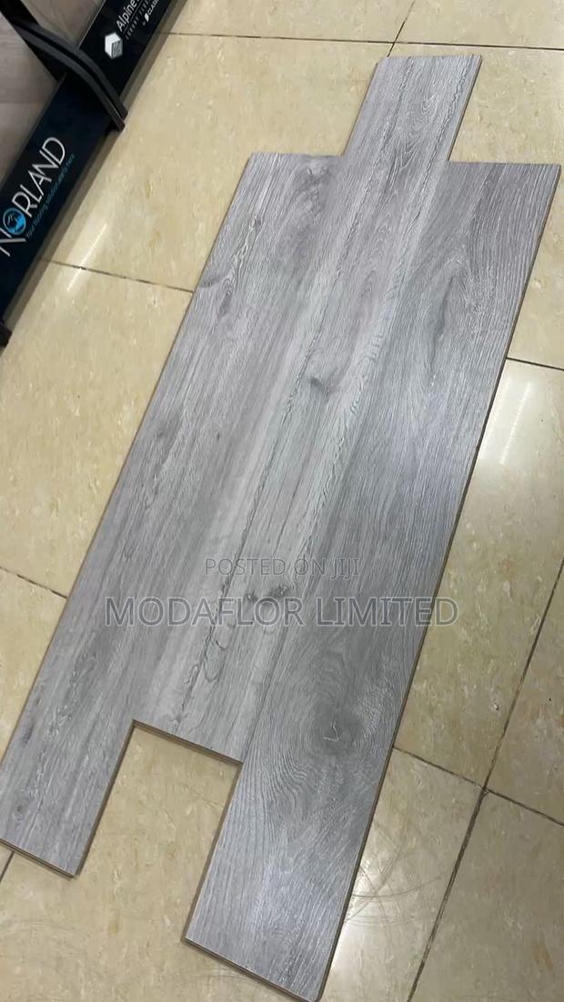 Laminate Flooring for Strong, Stylish and Modern Floor Appearance