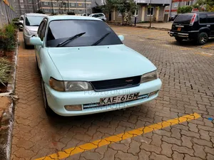 Toyota Corolla Sedan 1995 White