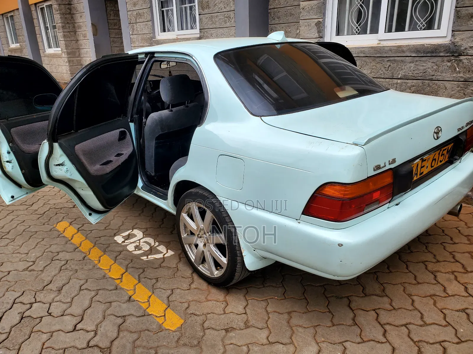 Toyota Corolla Sedan 1995 White