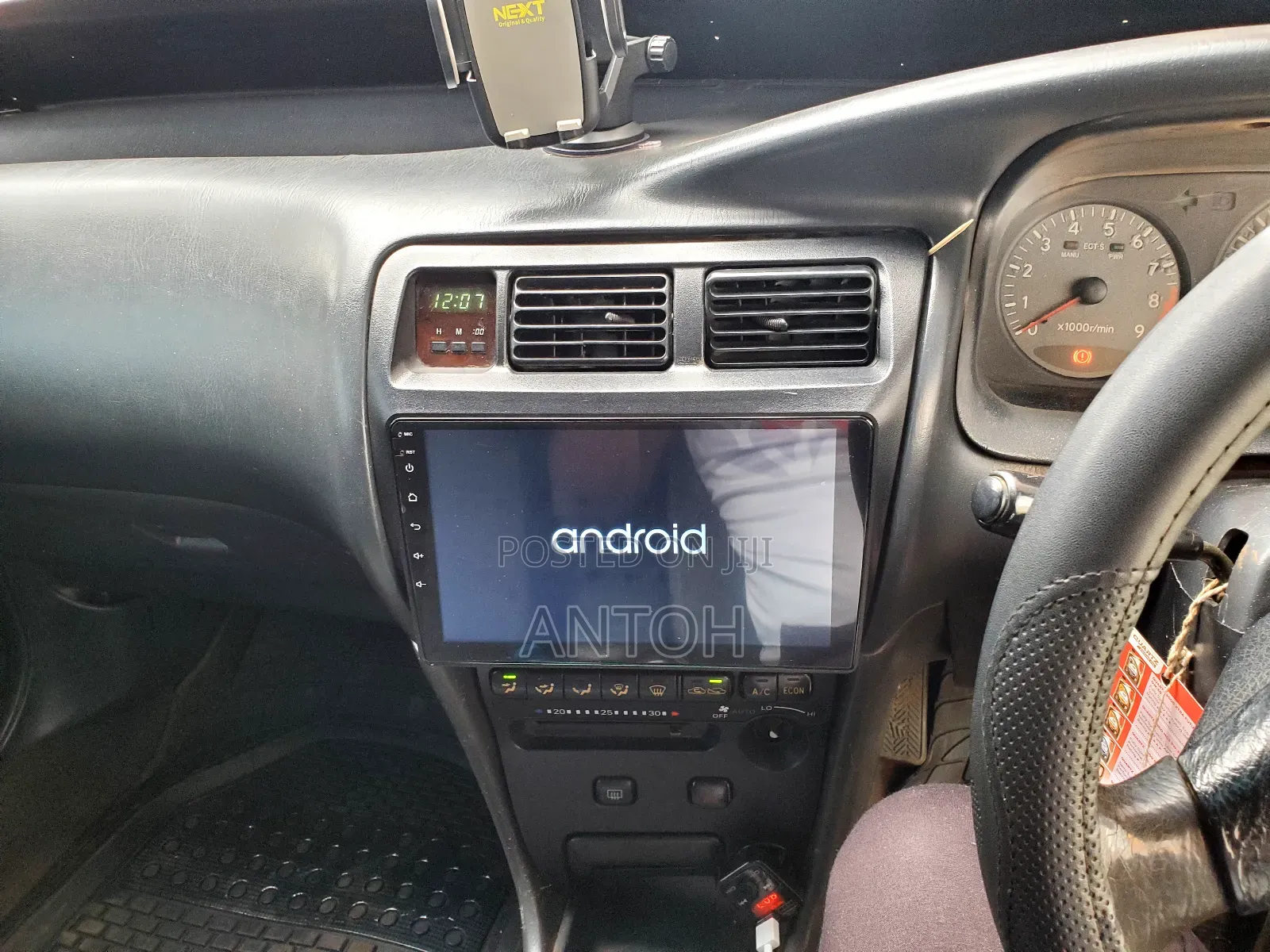 Toyota Corolla Sedan 1995 White
