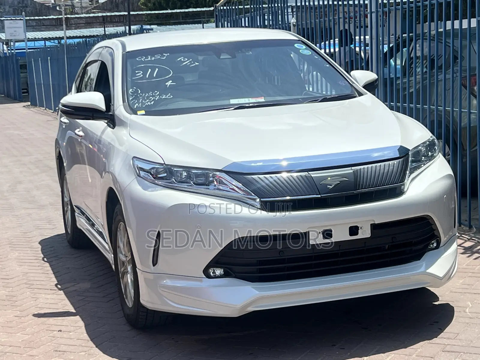 Toyota Harrier 2019 Beige