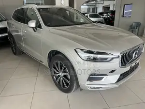 Volvo XC60 2019 White