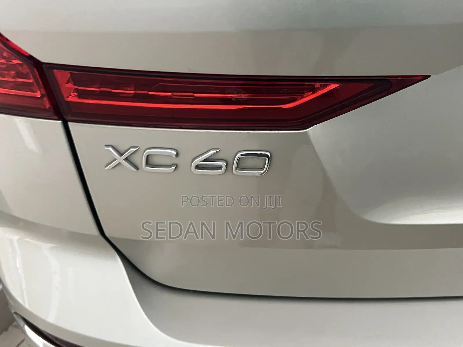 Volvo XC60 2019 White