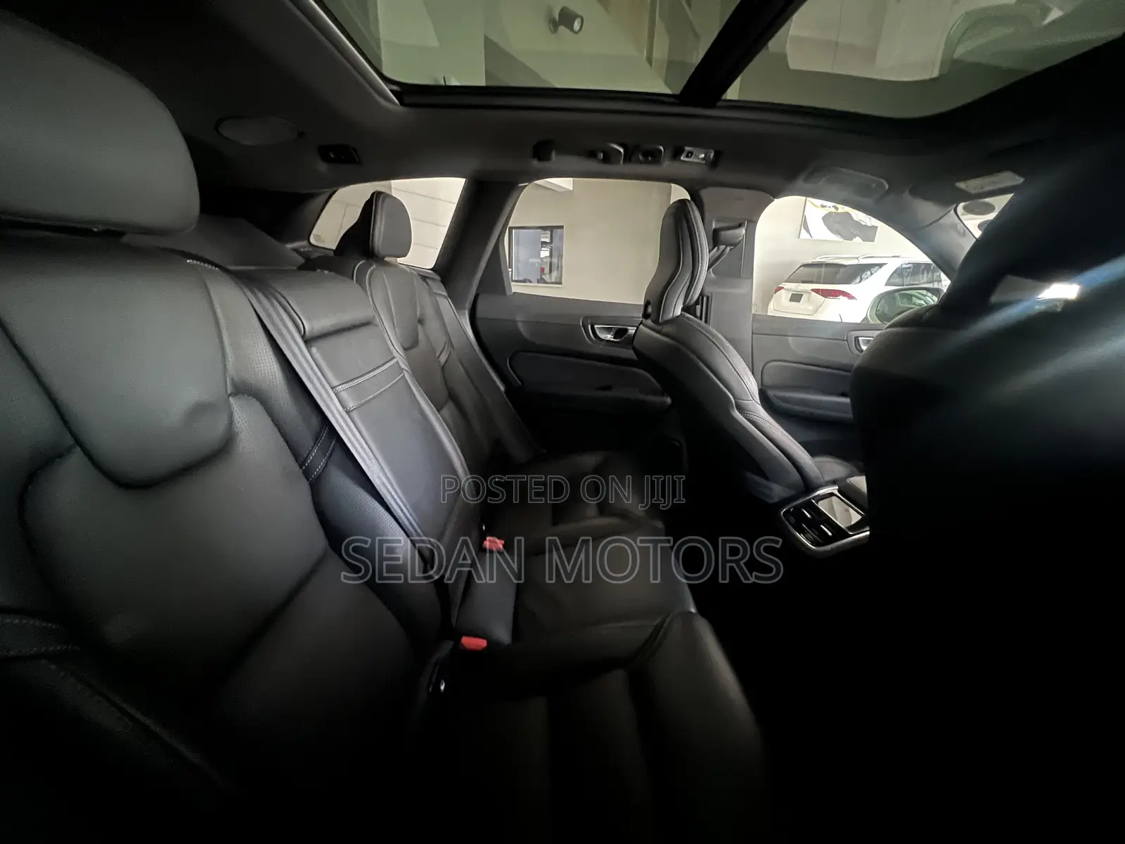 Volvo XC60 2019 White