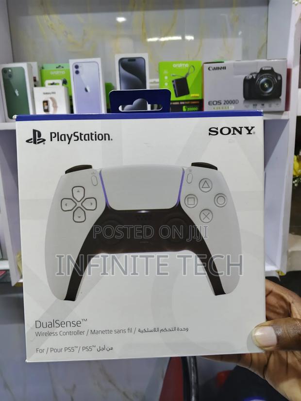 Playstation 5 Dualsense Wireless Controller - main view