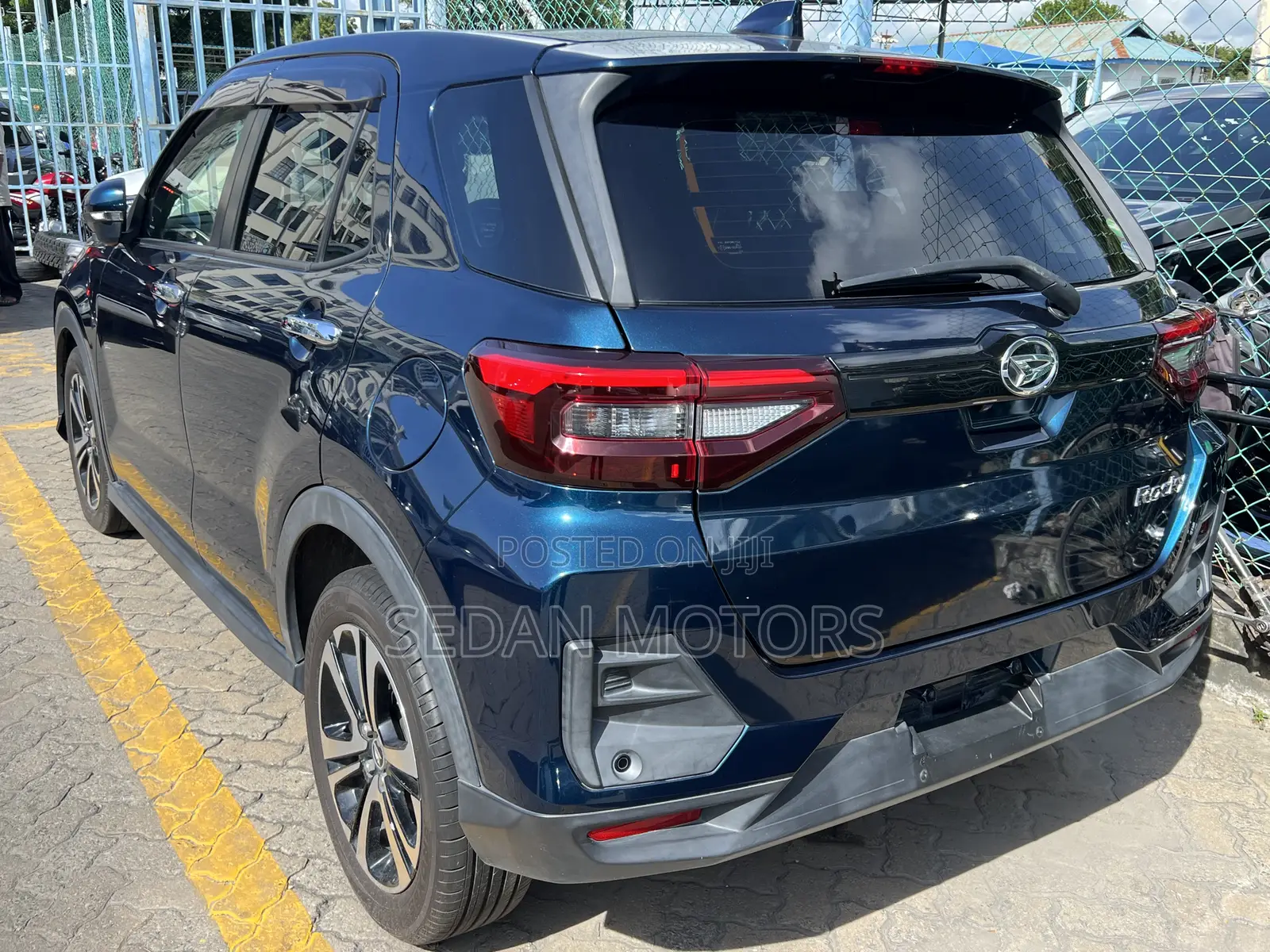 Daihatsu Rocky 2019 Blue