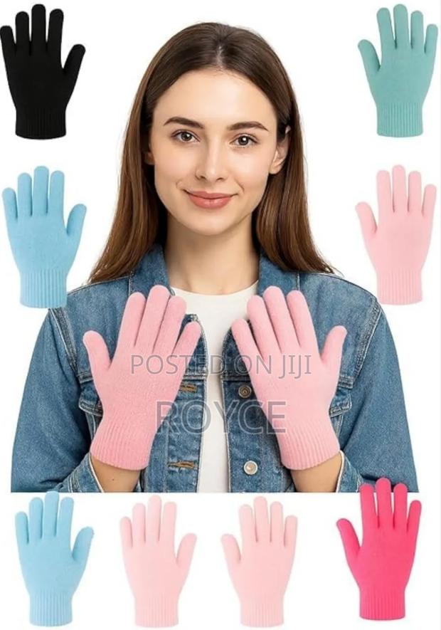 Moisturizing Gel Spa Gloves - thumbnail 6