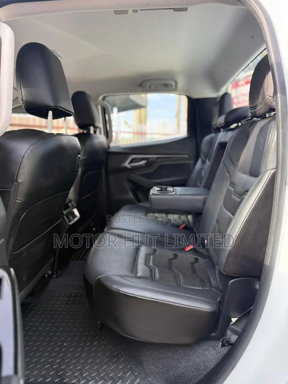 Isuzu D-MAX 2023 White