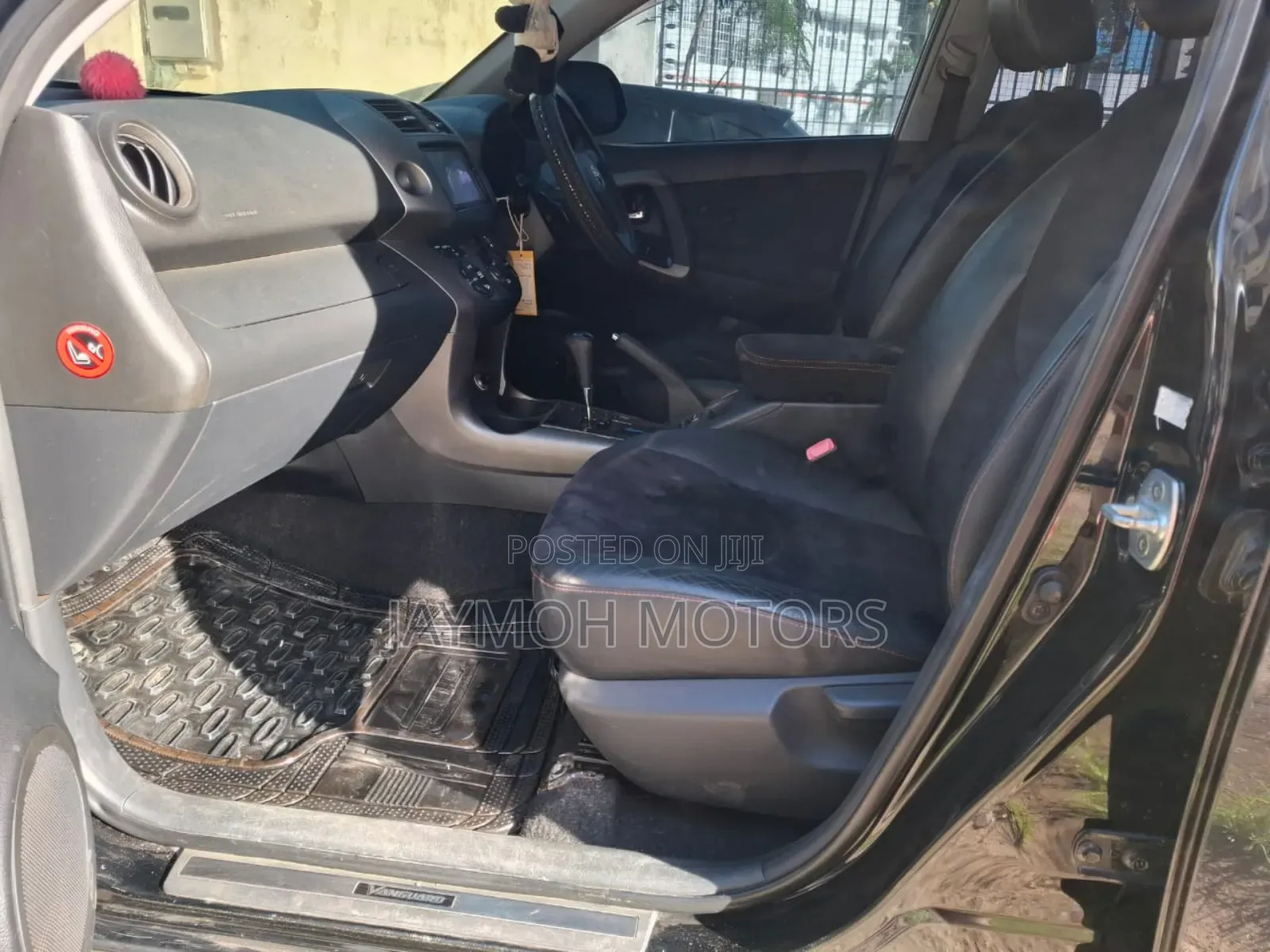 Toyota Vanguard 2013 Black