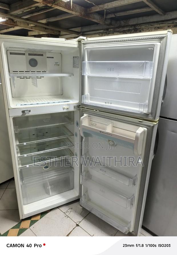 Pure White Lg 600 Litres Fridge - thumbnail 3