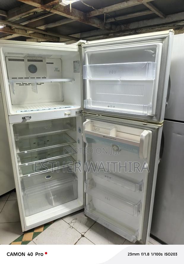 Pure White Lg 600 Litres Fridge - thumbnail 5