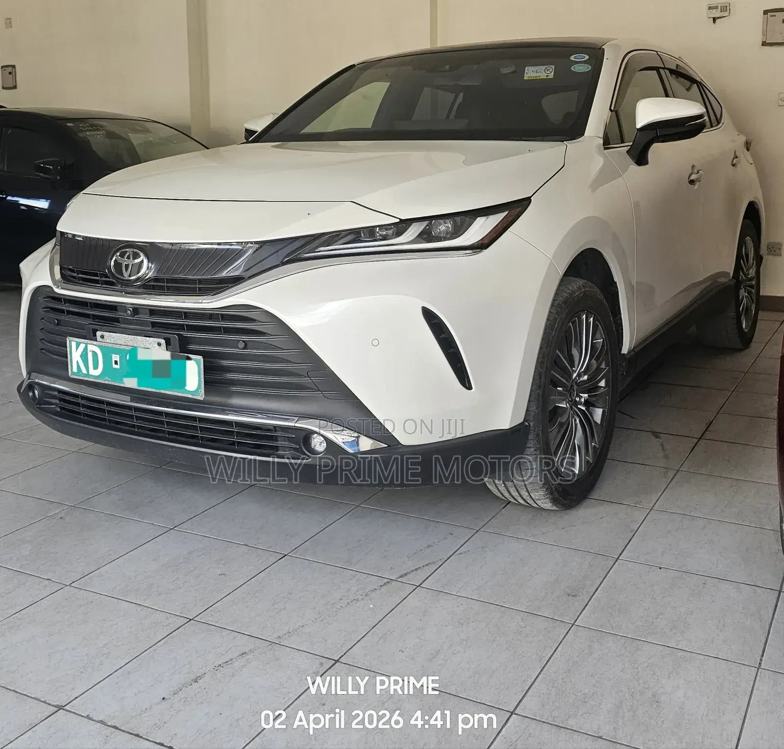 Toyota Harrier 2.0 2020 White