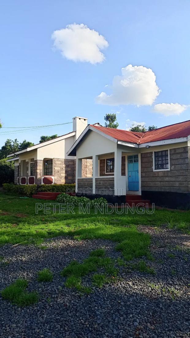 Thome Five- Prime Residential 1/2 Acre, Title