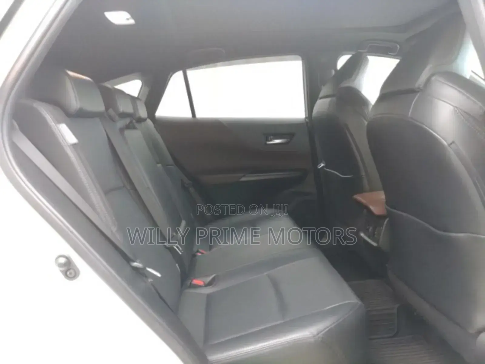 Toyota Harrier 2.0 2020 White