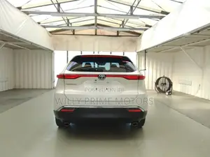 Toyota Harrier 2.0 2020 White
